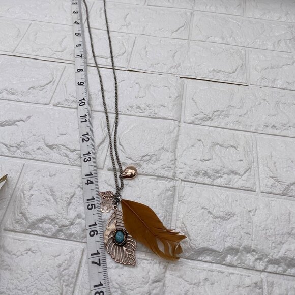 Bohemian Pendant Necklace Feather Charm Turquoise Accent & Silver Tone Chain - Picture 4 of 7